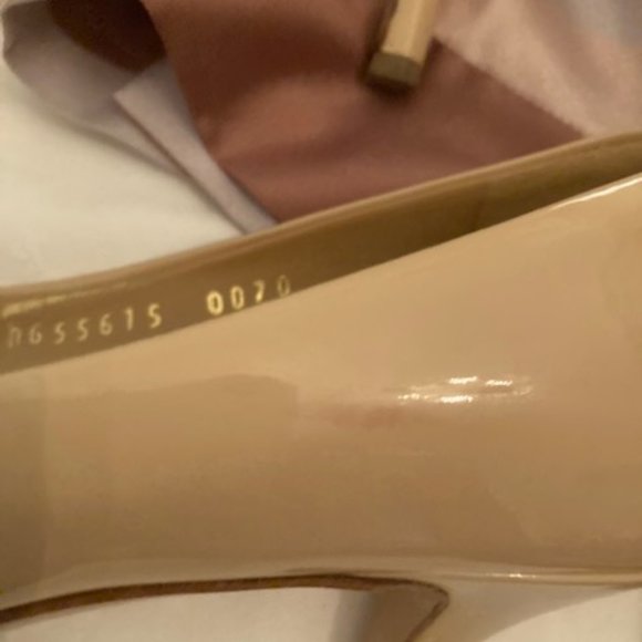 Salvatore Ferragama Shoe, Size 6 Color - Blush - Tan - Neutral - Patent Leather - Picture 7 of 12